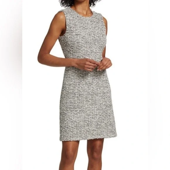 St. John Short Boucl Dress - White - 8
